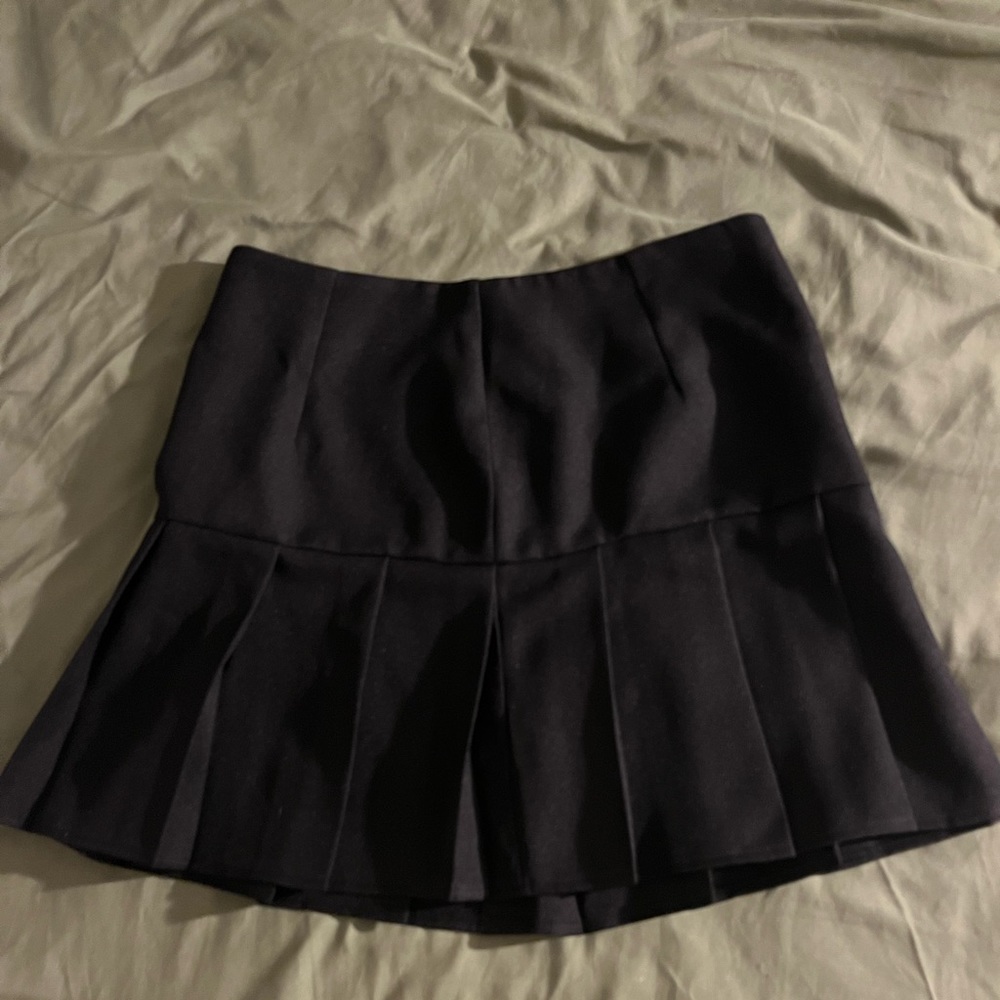 ASOS- black pleated mini skirt size US 8